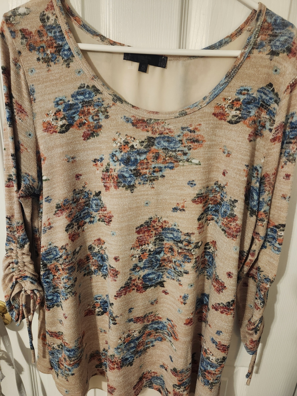 Women’s Tan Floral Scoop Neck Top with Ruched Sleeves